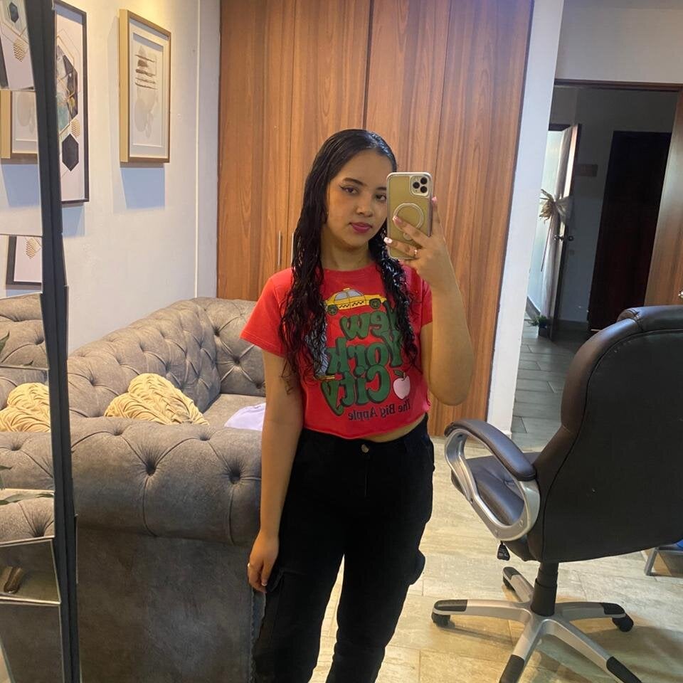 pornsexycams.com alana_martiins livesex profile in granny cams