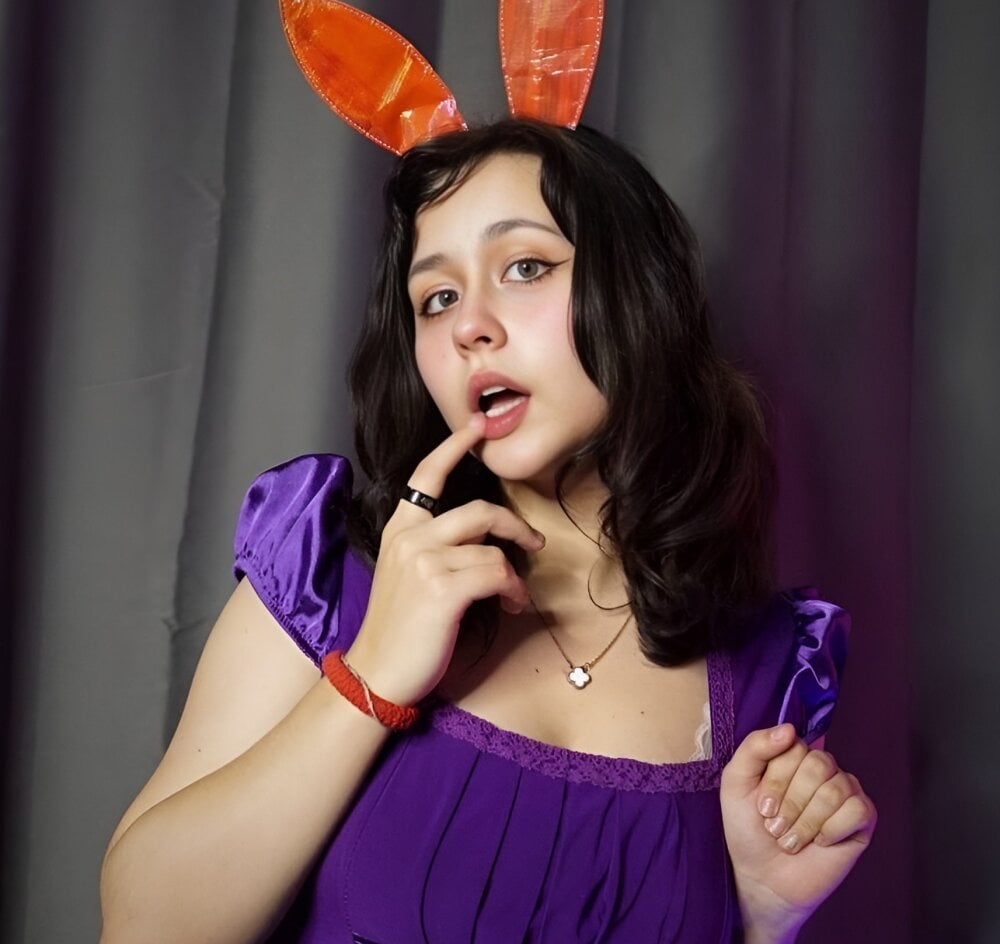 rudecam.live juditheverly livesex profile in caucasian cams