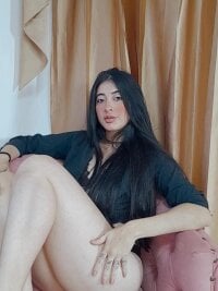 arya_stark3's Offline Chat Room