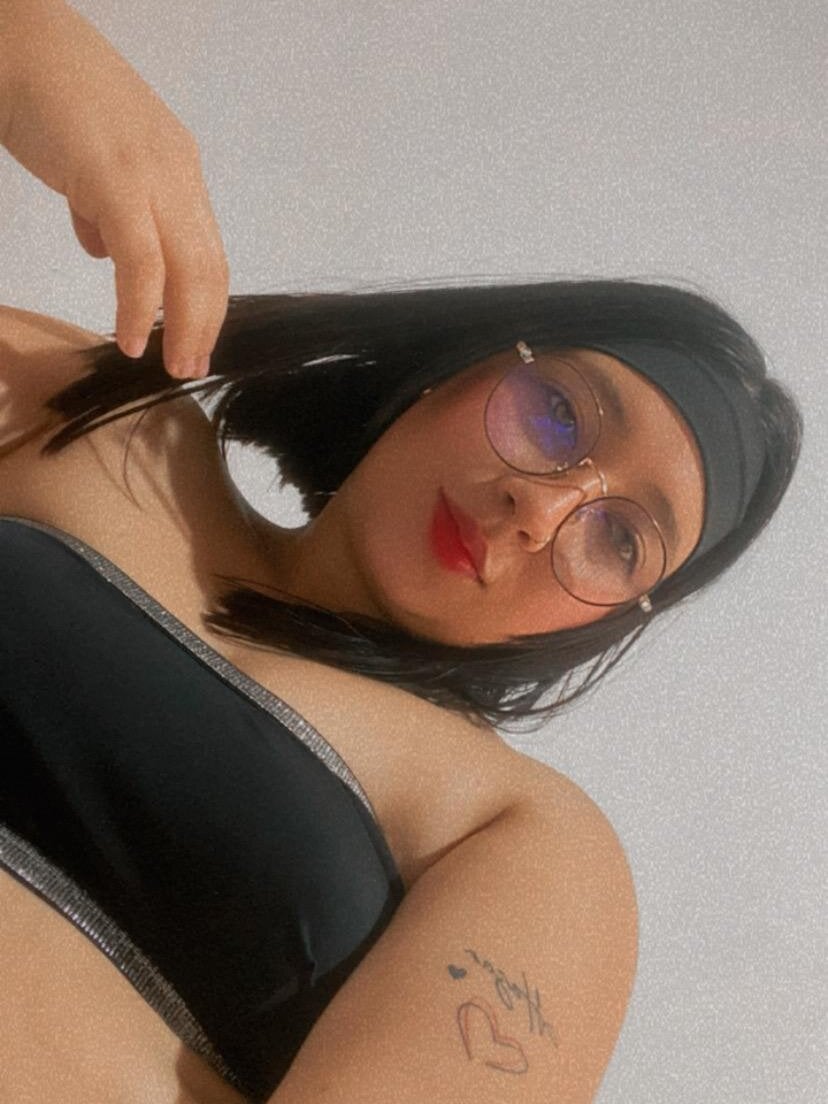 sexcityguide.com sofiariel_ livesex profile in united-states-of-transylvania cams