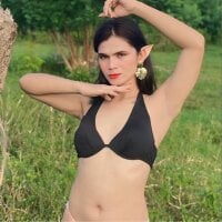 HugeRosalindaGoddess's webcam live show