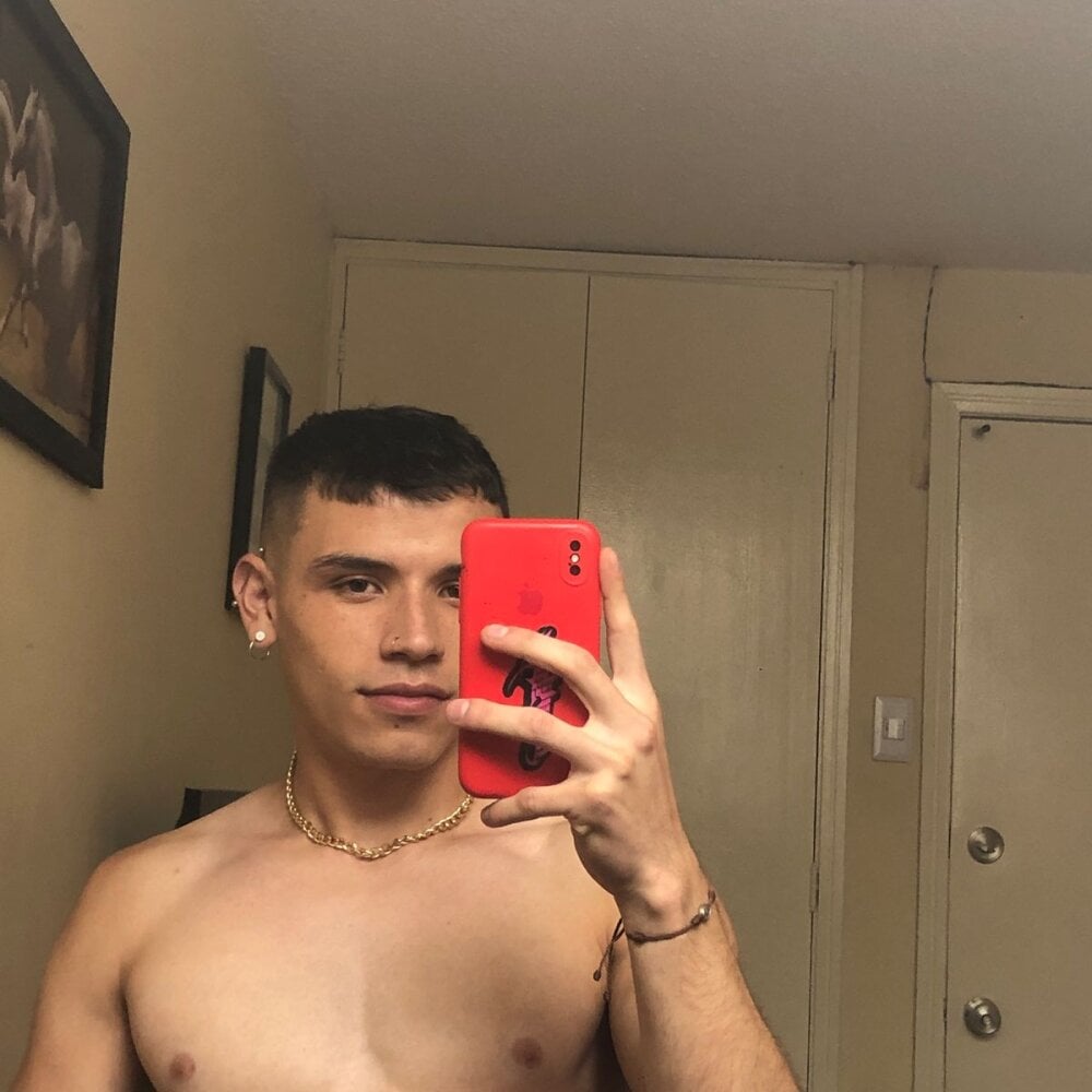 Liam_se's Offline XXX Chat