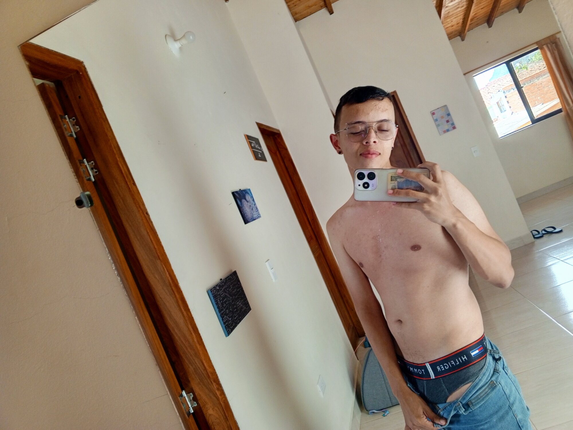 TommZands