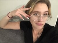 ZumyLim's webcam live show