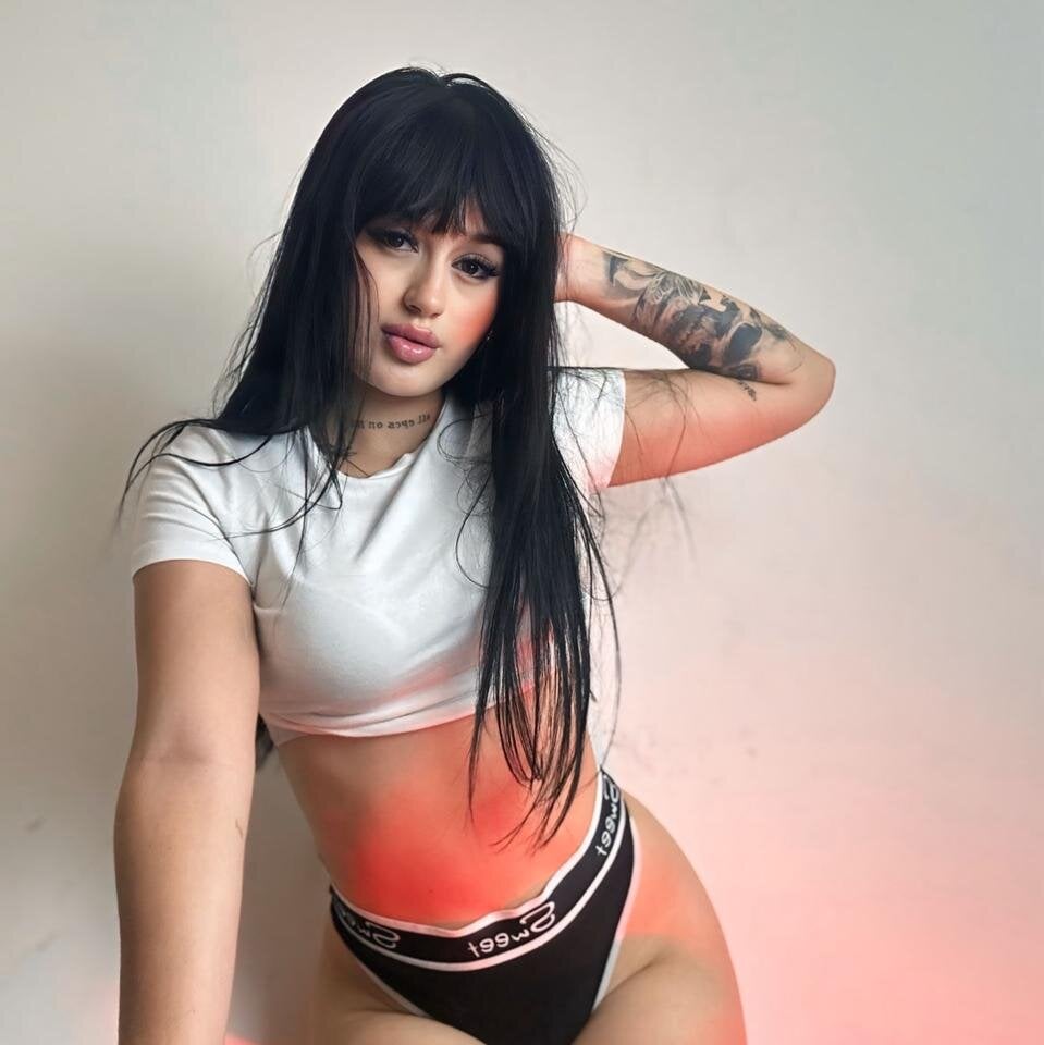 Live sex webcam photo for SOPHICARTERS #289972784