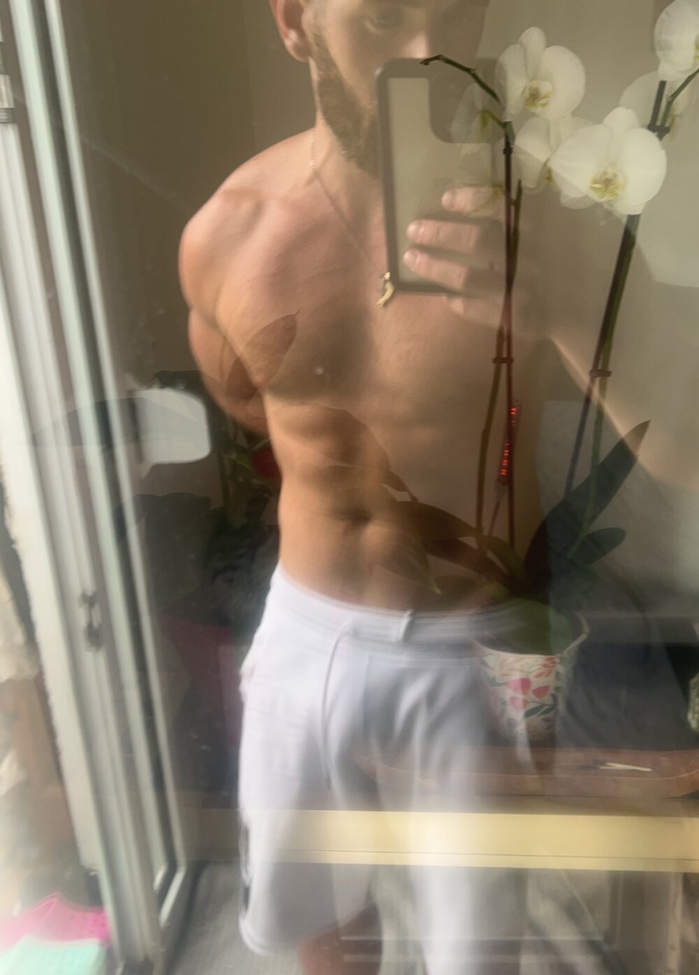 sexyeyeblue profile