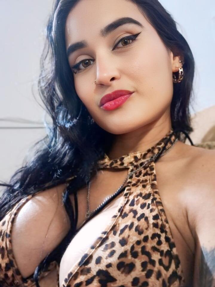 247camsex.com goddess_jenn_ livesex profile in ask-in-pm-or-private cams