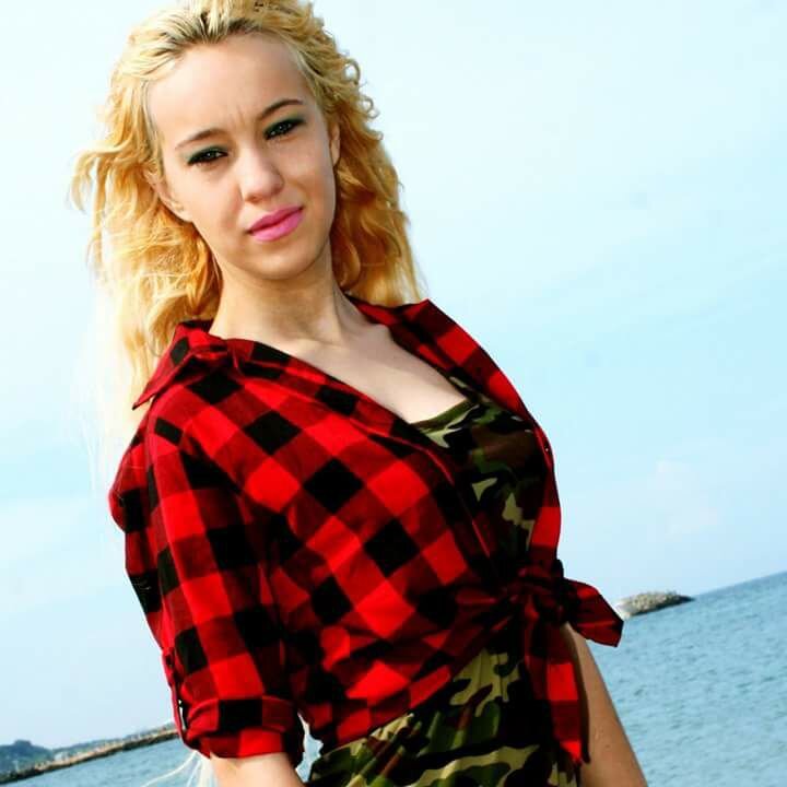 CarlyDarvin 💷 free nude webcam