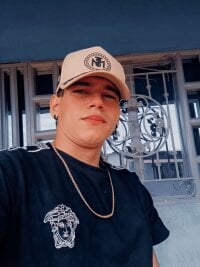 PRINSES24-7's webcam live show