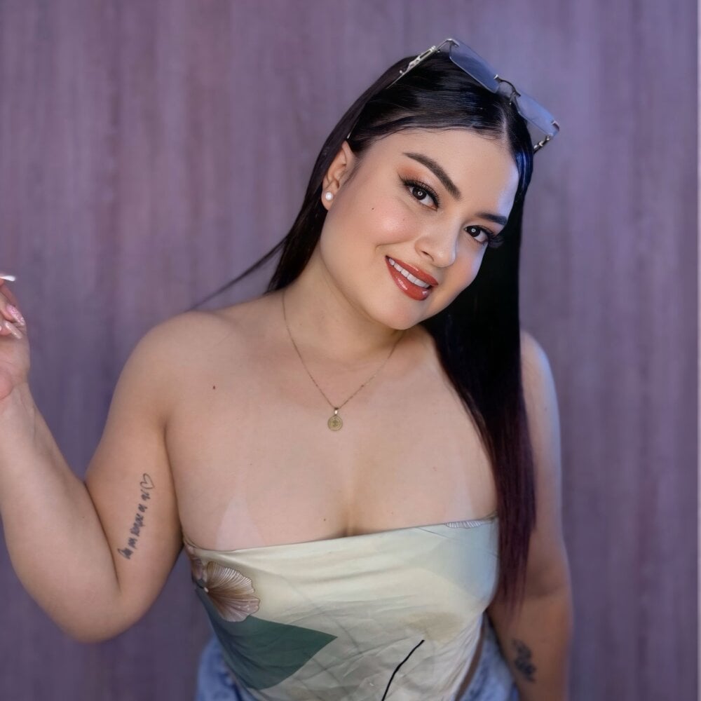 livestrip-joy.com itskari_ livesex profile in sun-can-changecan-change cams