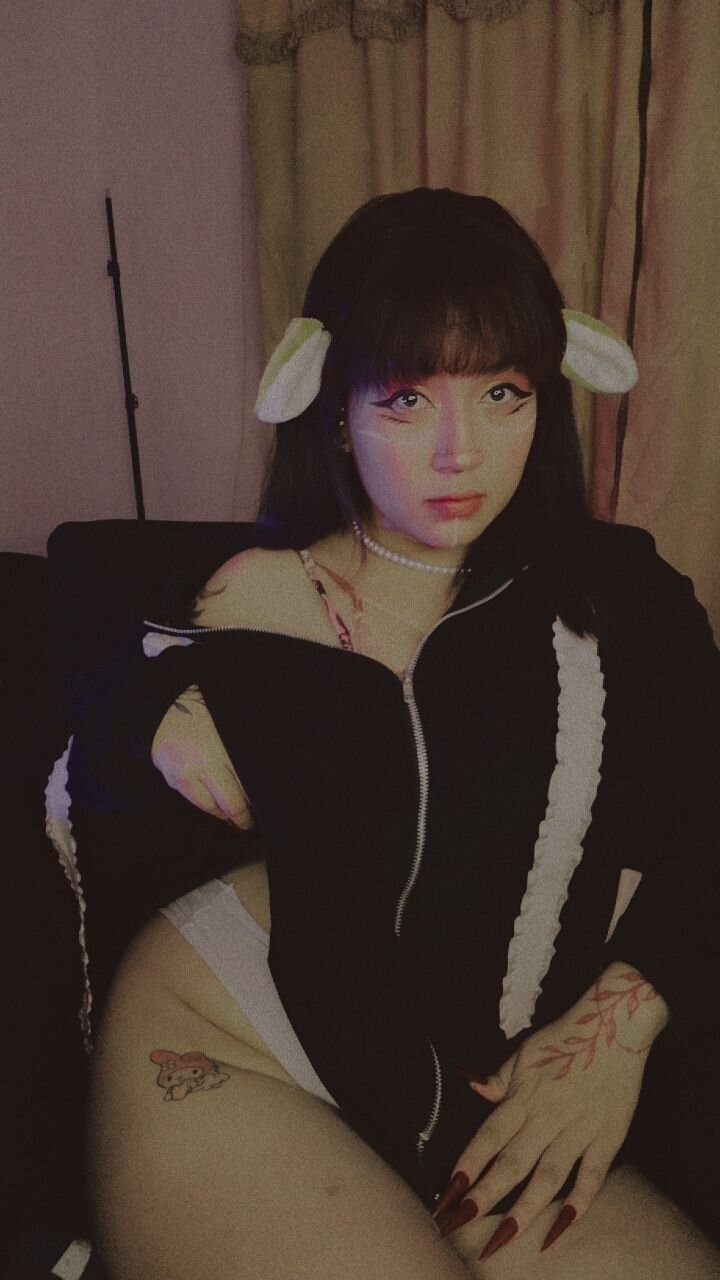 Connie1__