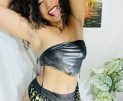 becca_wilsson Live Cam and Statistics on UnifiedCams