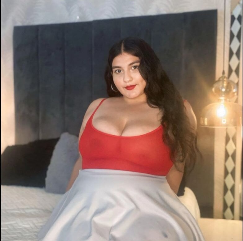 myliveeroticcams.com kendra_crow livesex profile in island-of-beautiful-girls cams