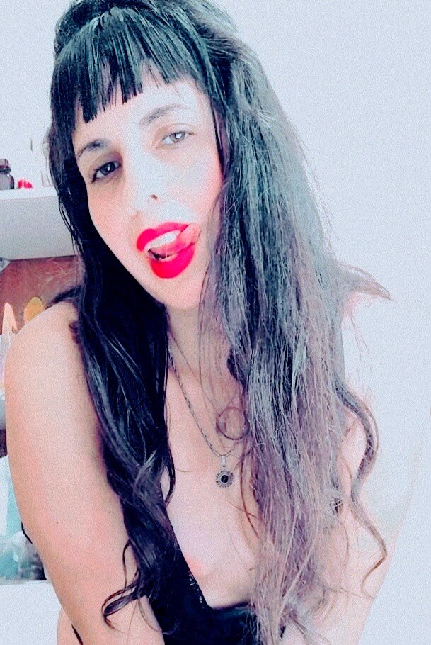 ayuqueen2026