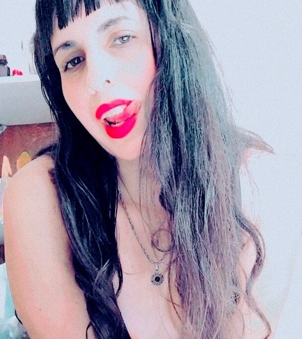 stripchat ayuqueen2026 webcam profile pic via elivecams.com