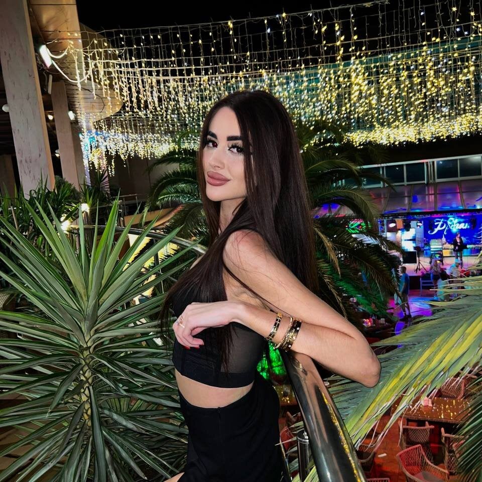 stripchat girl_vibes webcam profile pic via bestlivesexchat.com