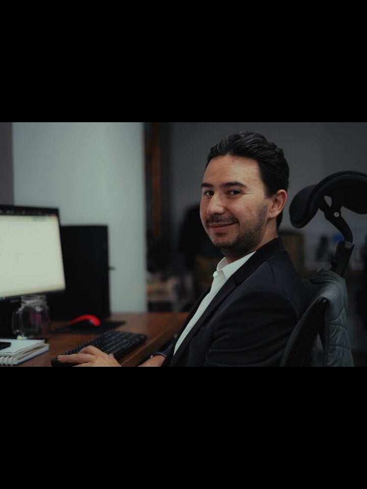 niccololippi from stripchat