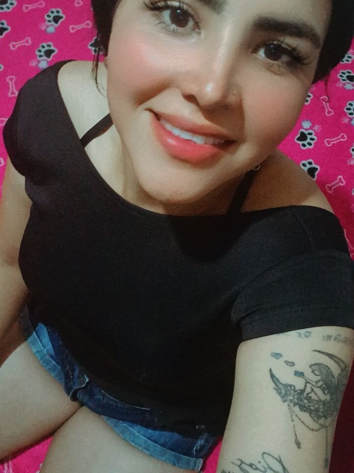 sexcityguide.com lucy_devil23 livesex profile in in-ya-dreams cams