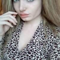 HotBlonde69's Offline XXX Chat