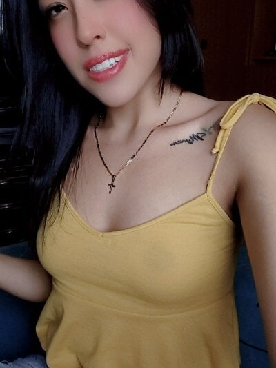 ashly_evers on StripChat