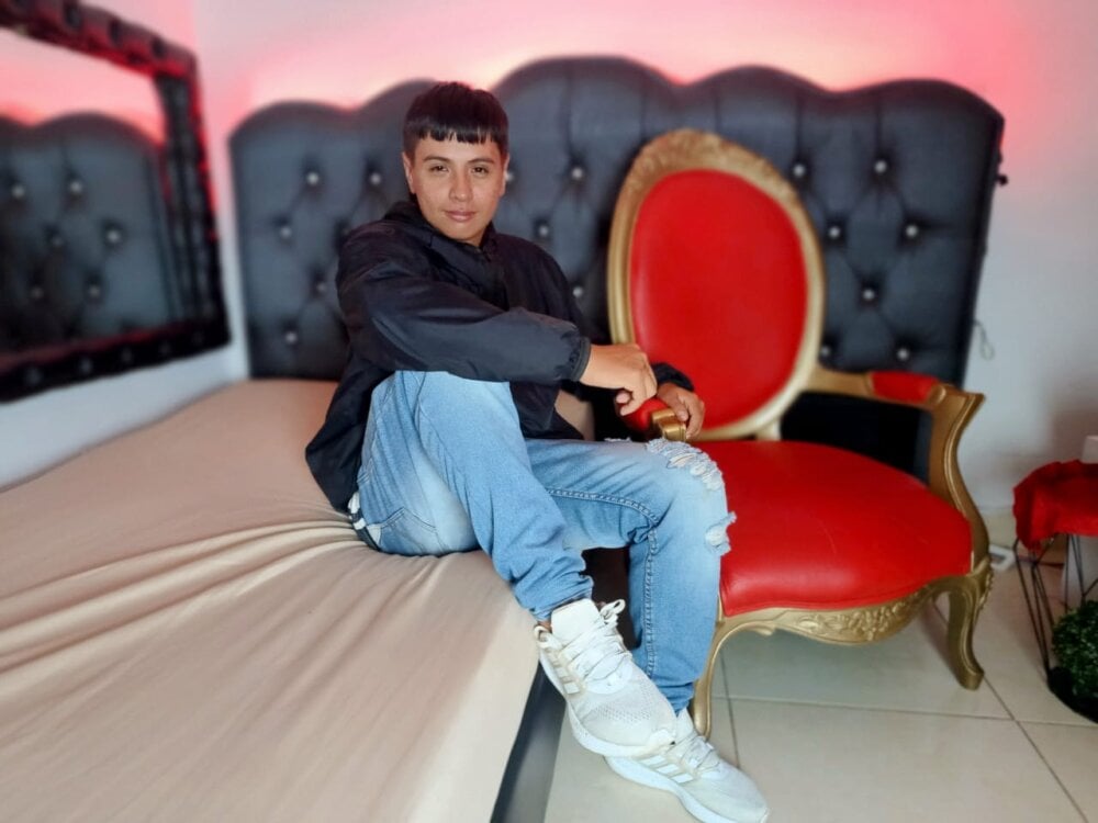 drake_shadow from stripchat