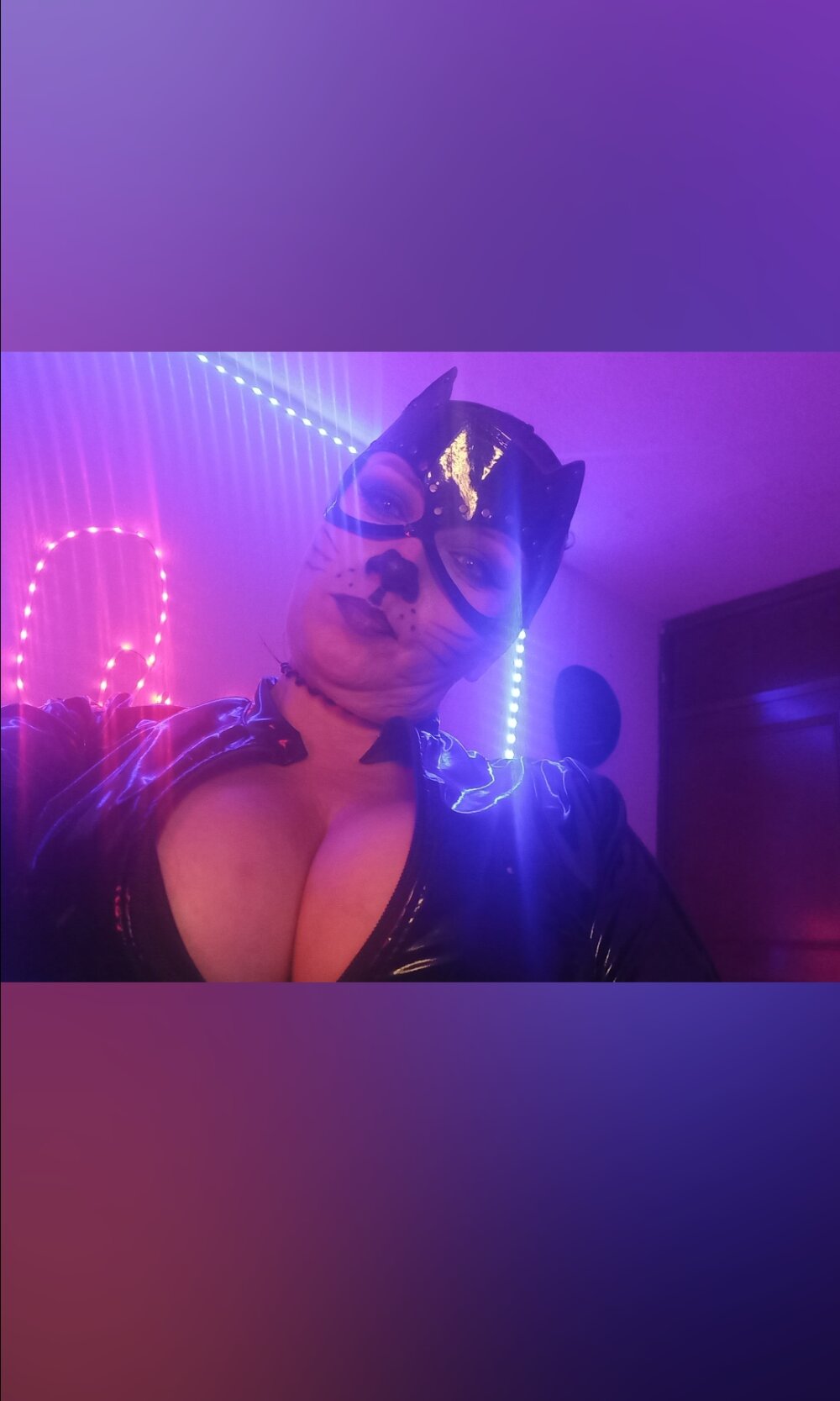 mistressdevil's most recent online preview