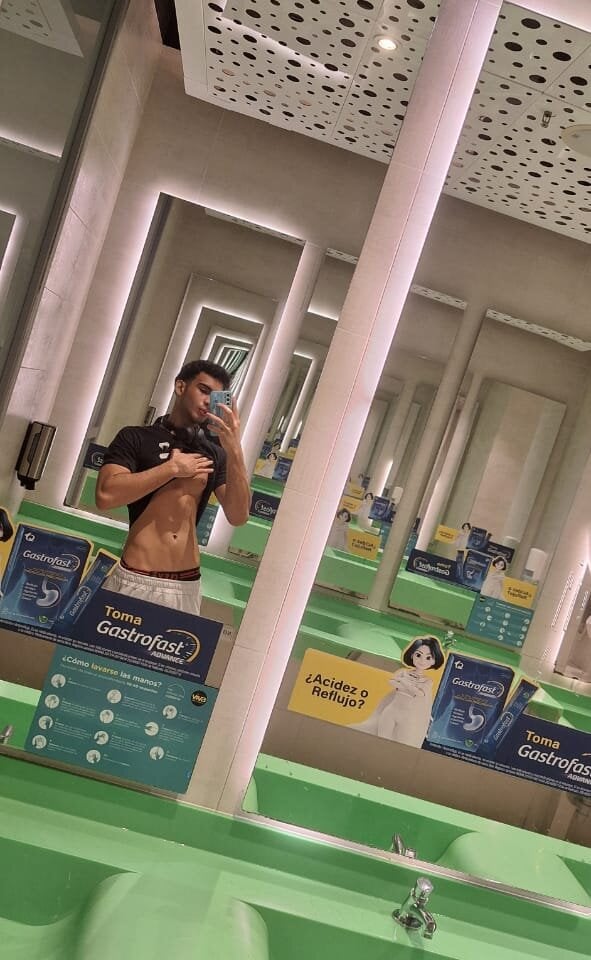 fred_eon2006 from stripchat