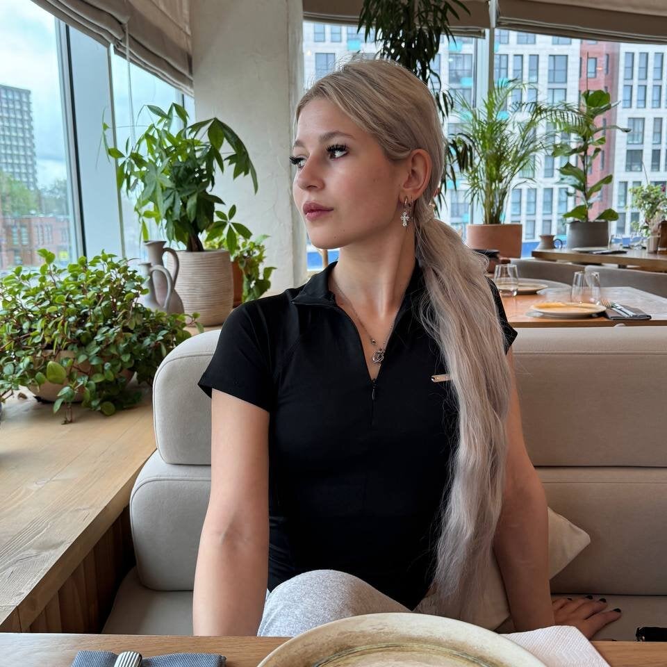 free6cams.com karrymalecha livesex profile in i-prefer-to-keep-it-a-secret cams