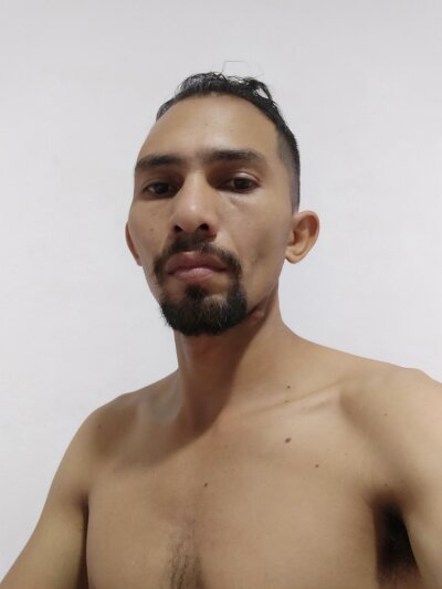 emilio2034 from stripchat