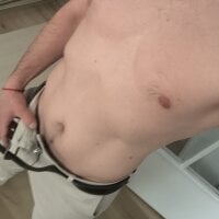 AttractiveSilk5's webcam live show