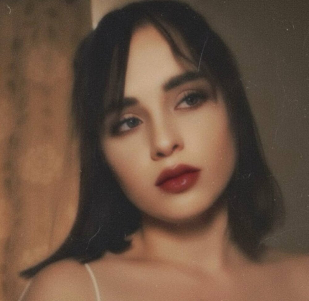 6livesex.com cutie_flowers77 livesex profile in spanish cams