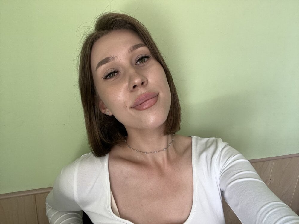 elivecams.com annettelane livesex profile in i-dont-cam-here-much-anymore-but-i-will-pop-on-at-random-times cams