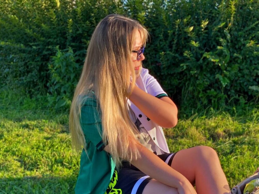 JuicyElise
