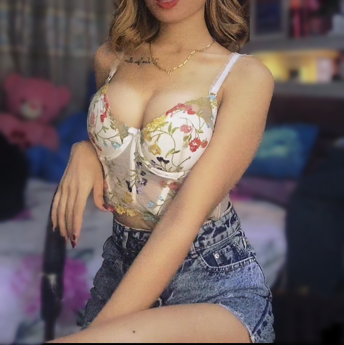 kritika_shrestha2407 live webcam