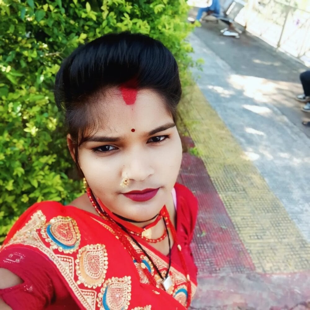 mega-camsex.com cut_sapna34 livesex profile in lesbian cams