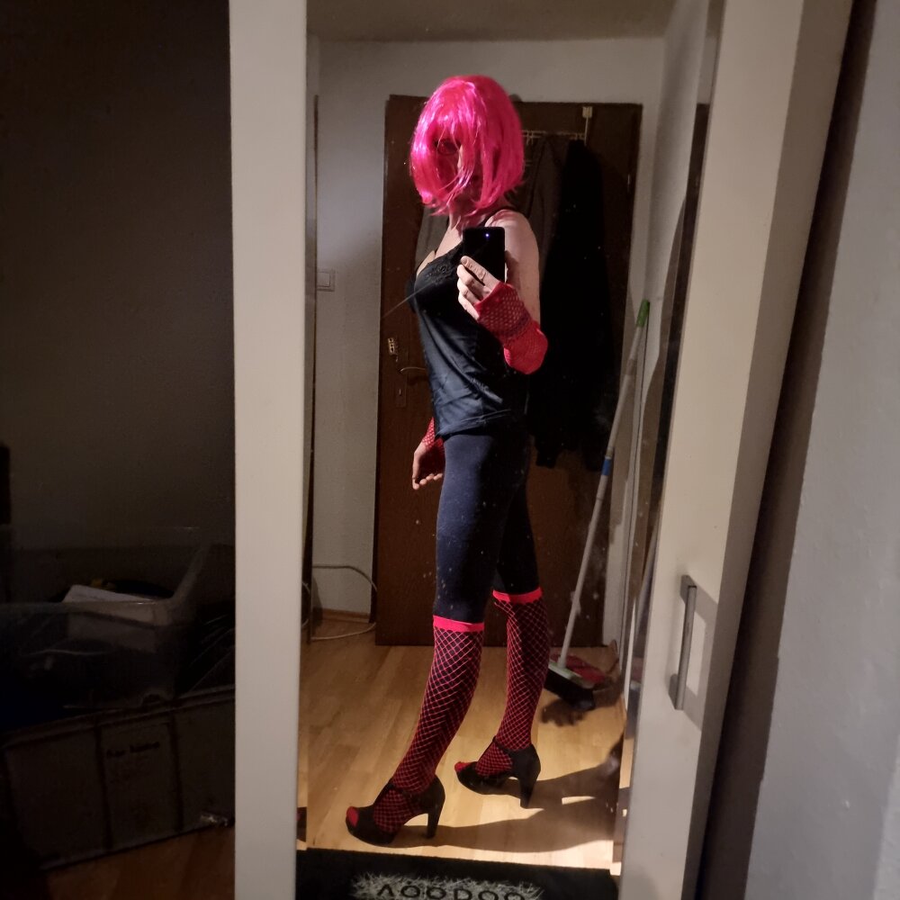 ixreplicaxi Chat XXX offline