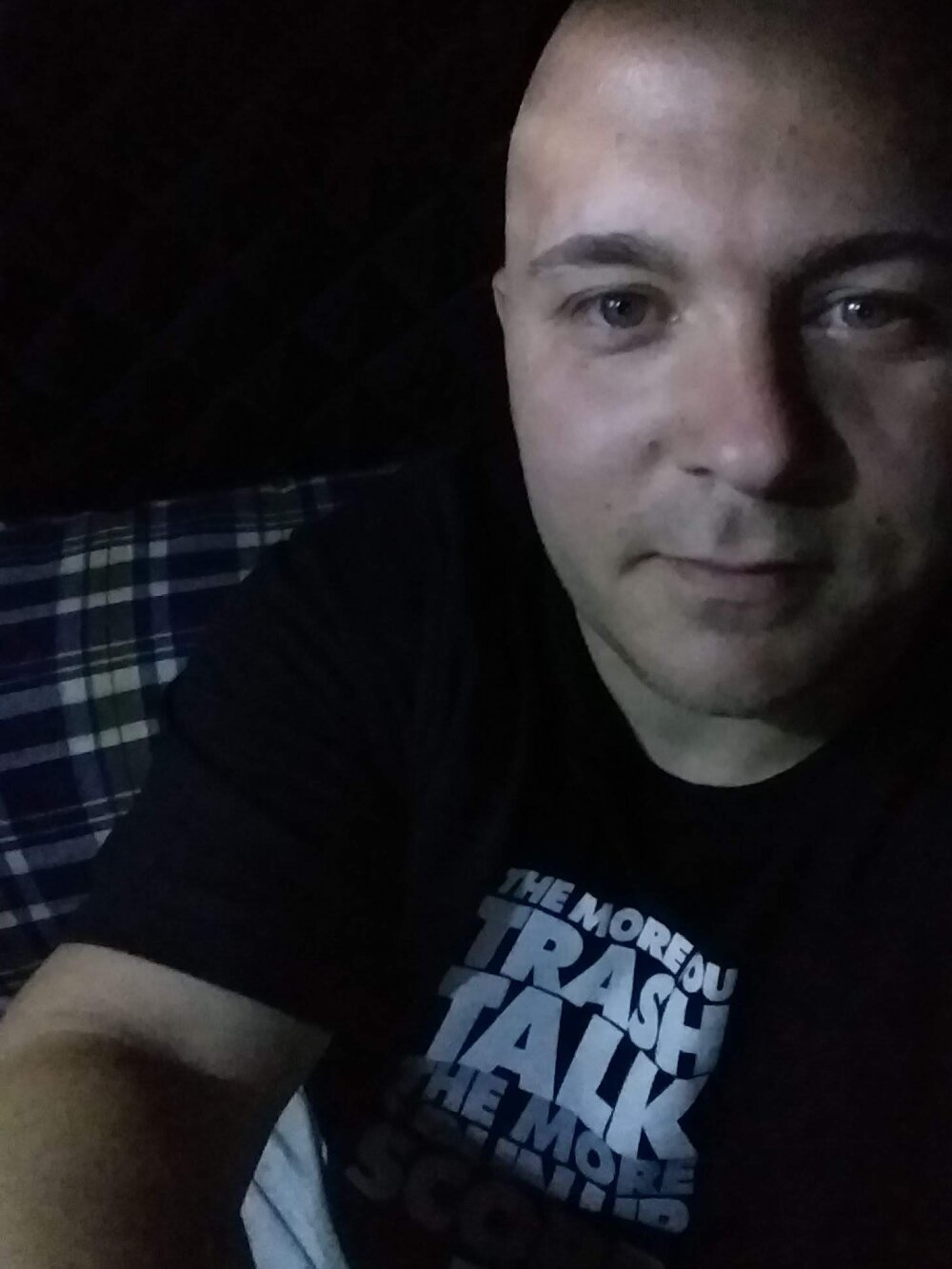 DaDDyLoVeSu83's Offline XXX Chat