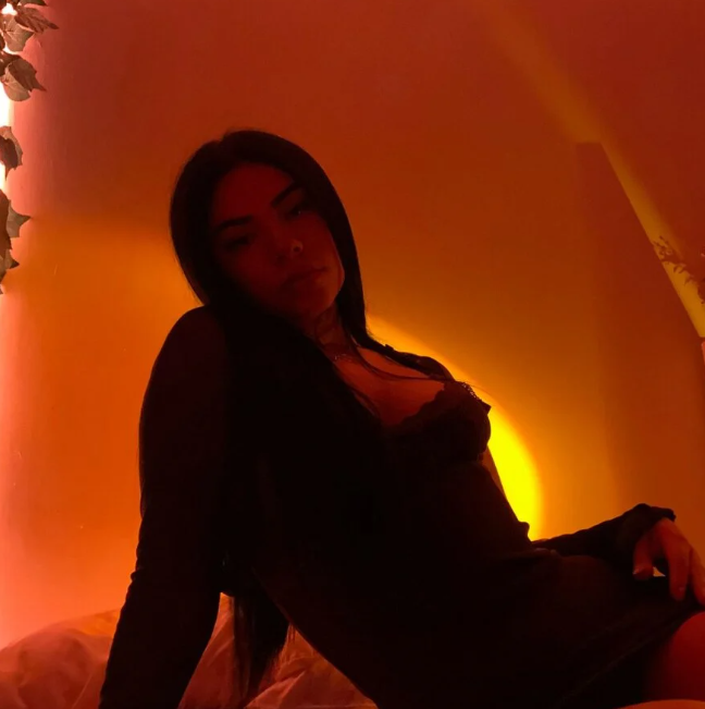 abril_lottie profile