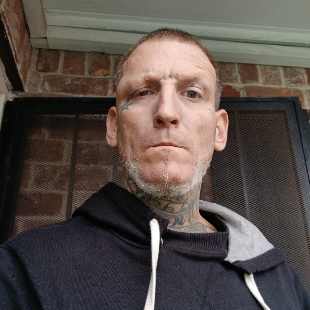 mrtattwo from stripchat