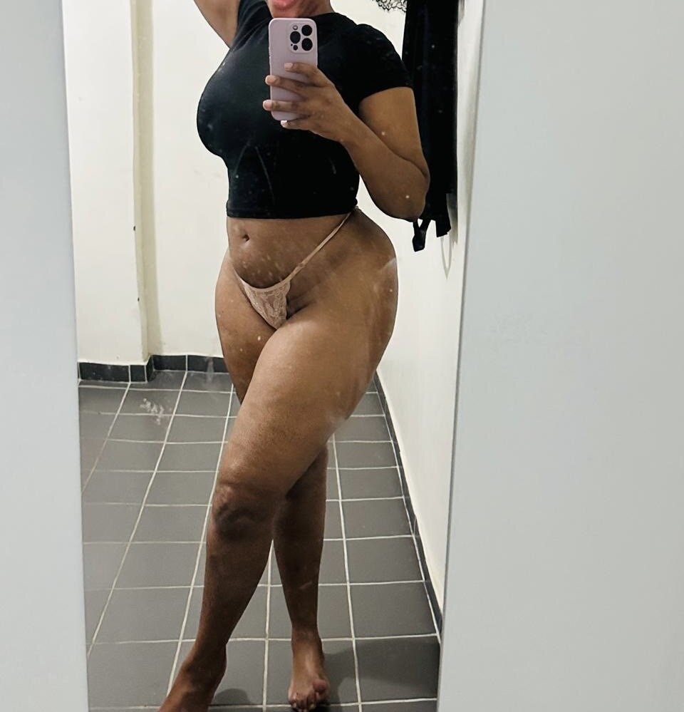 Thickpussy35