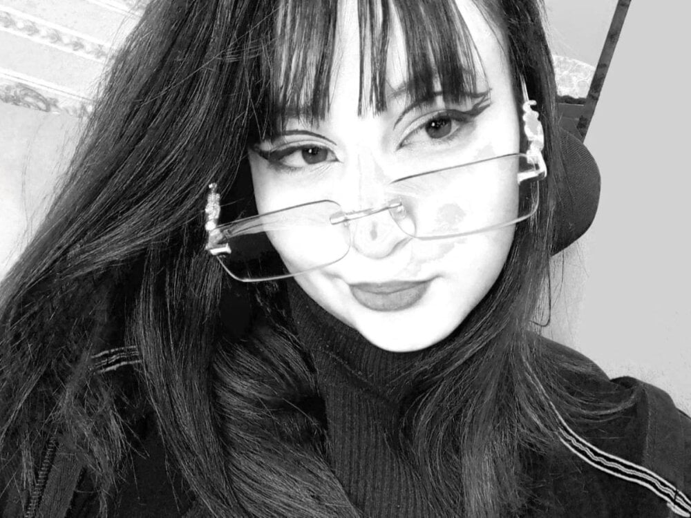 aymara_tooner_'s Offline Chat Room