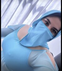 Malika_Arabic's Offline XXX Chat