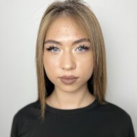 CharityBlare's Offline Chat Room