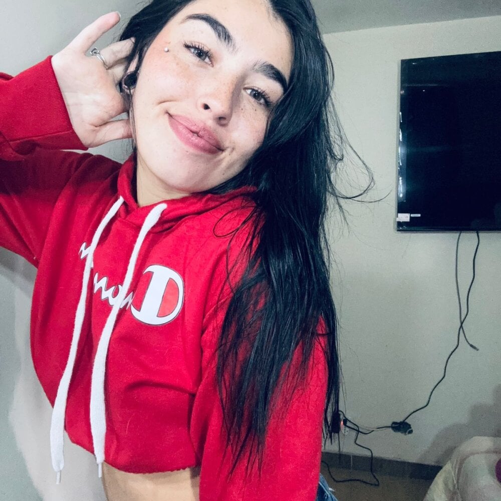 pornos.live charlothe942 livesex profile in green-eyes cams