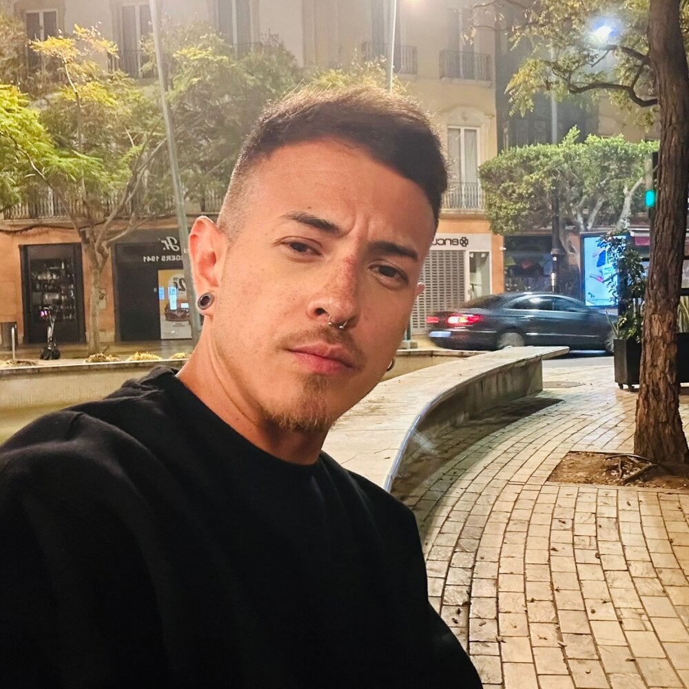 Mikeparanoiasan profile