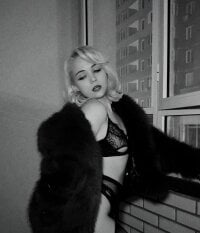 ElenaMonroe's webcam live show