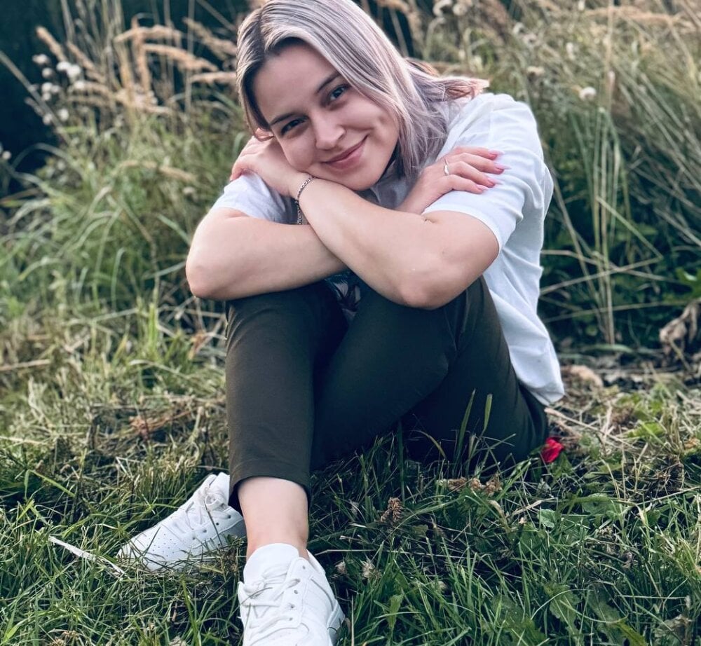 Veronica_Hazel profile