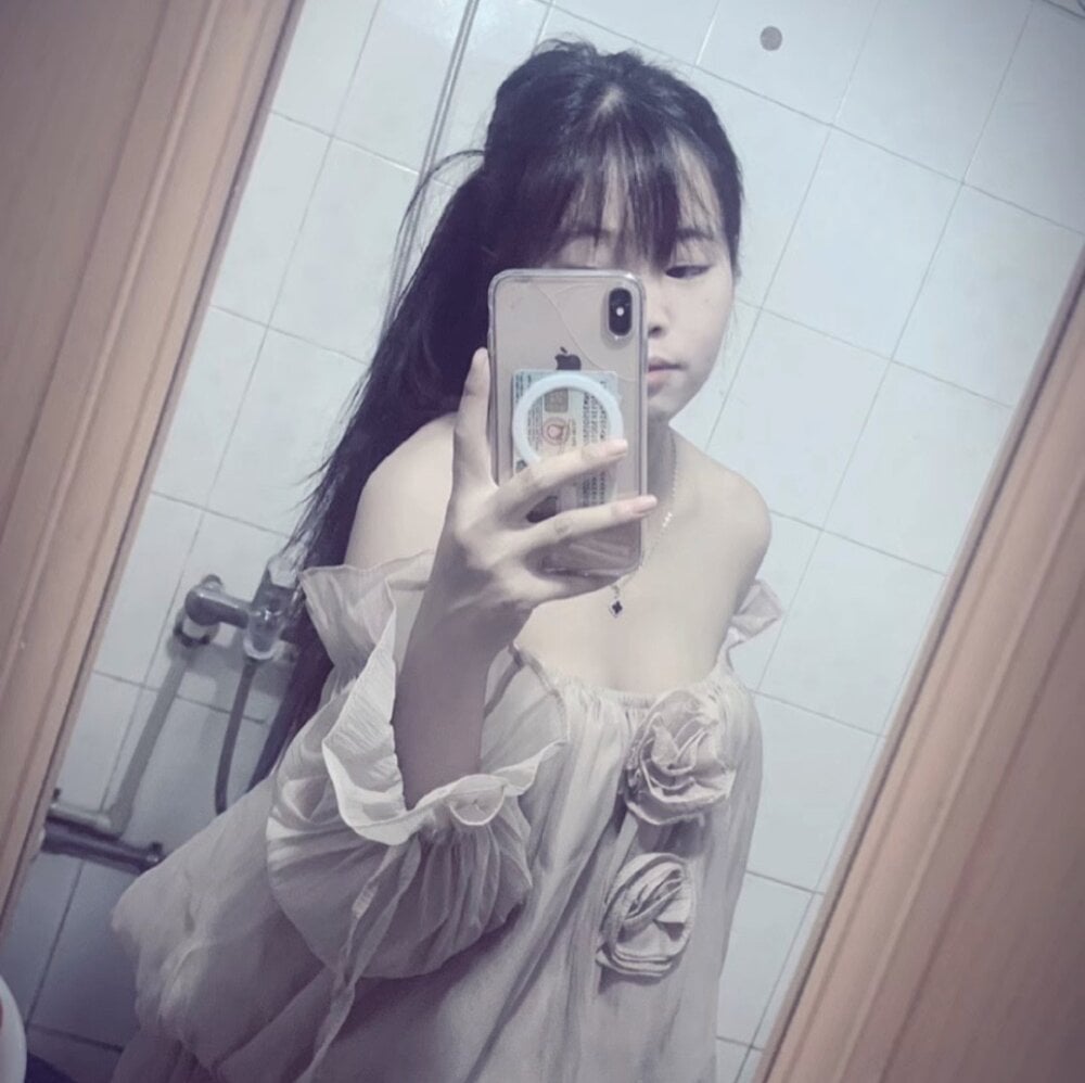 Phonchan profile
