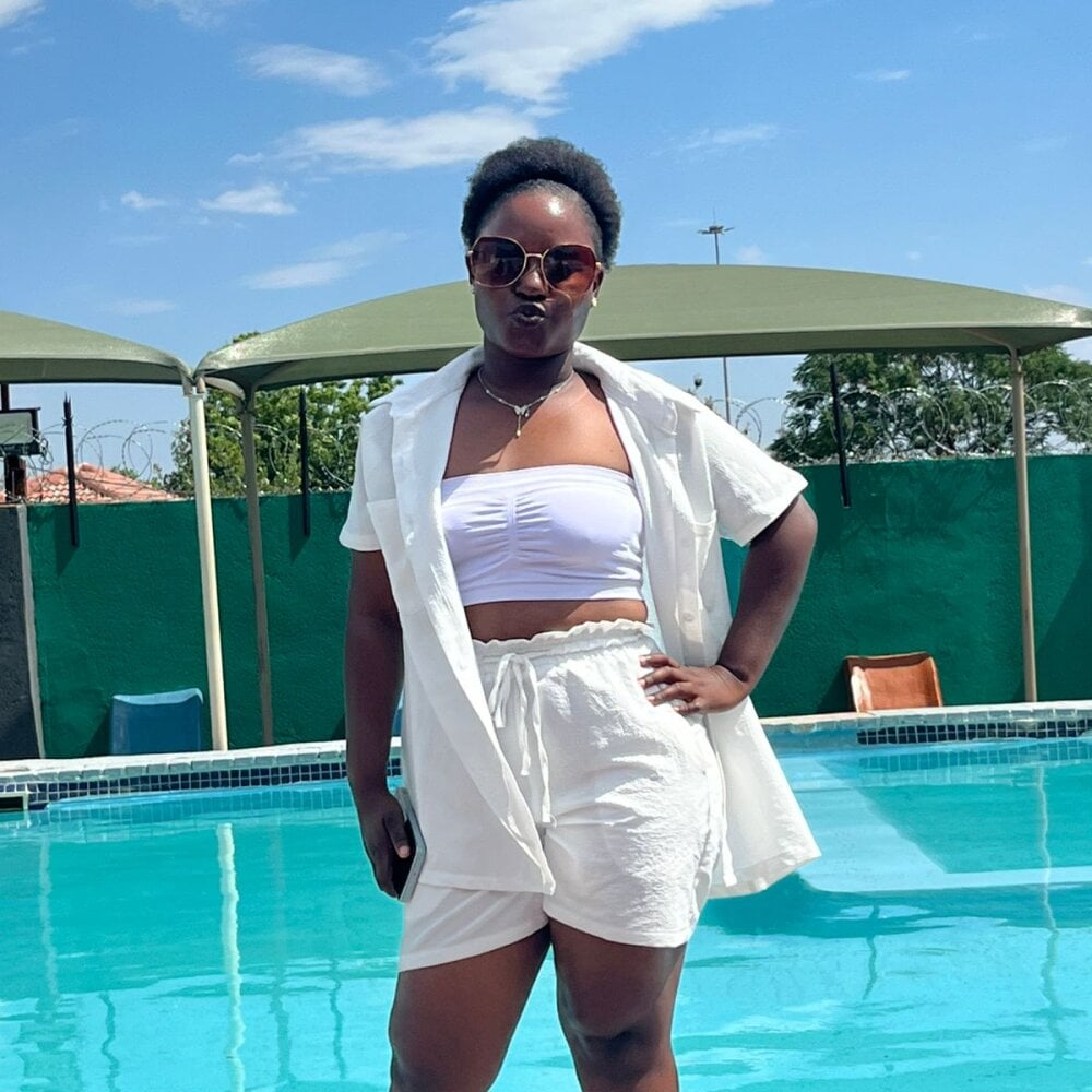 pornos.live kindanotice livesex profile in straight cams