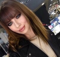 KarinaRoy's Offline Chat Room